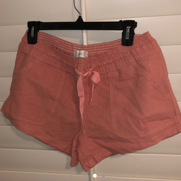 ALTARD STATE SUPER CUTE BEACHY SHORTS - Picture 2 of 3